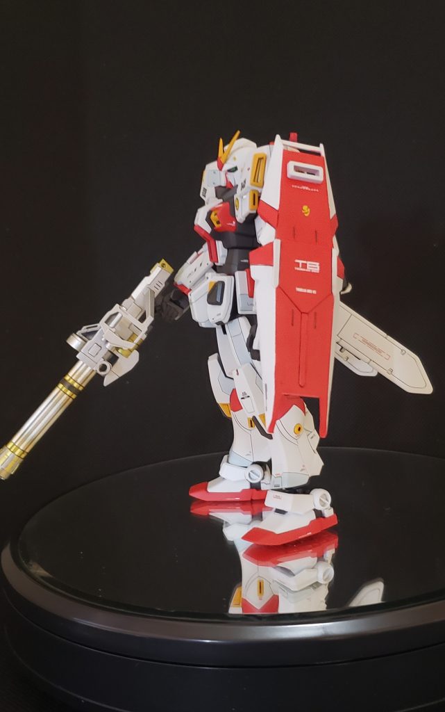 首の延長でアゴを引いたポージングも見栄え良くなりました。