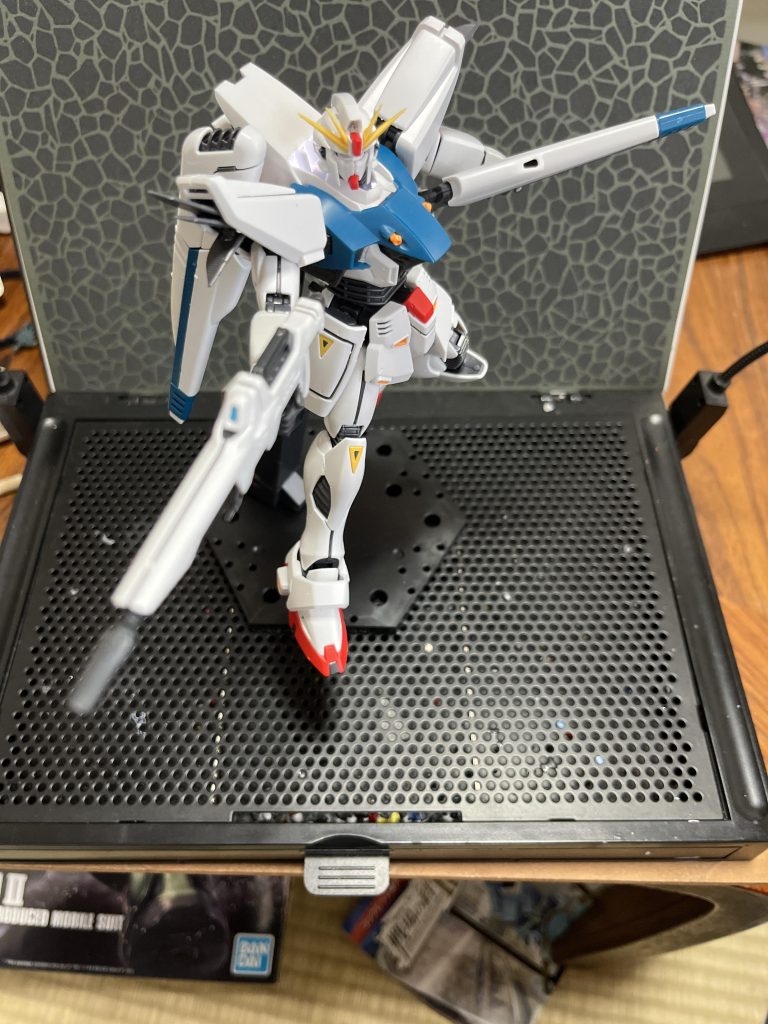 首まわりも光ってます