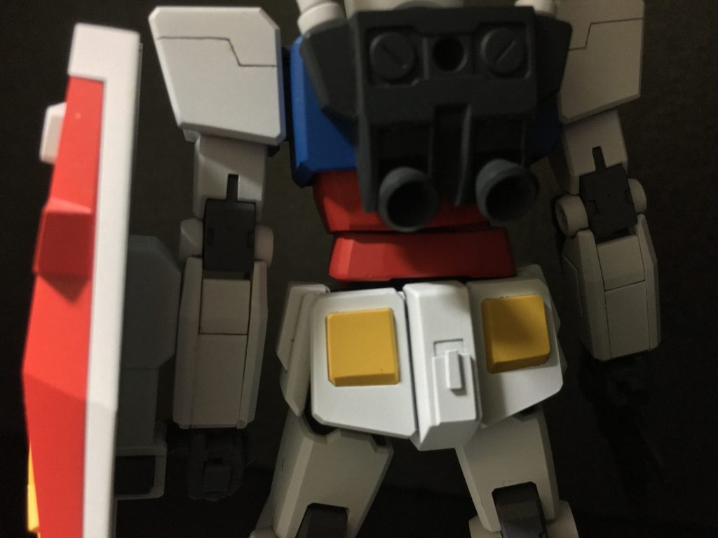 工作と言える作業は、バーニアの交換と腰の穴を塞いだくらいです