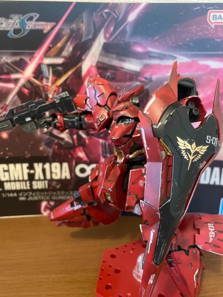 シールドの方はこんな感じに汚れています。