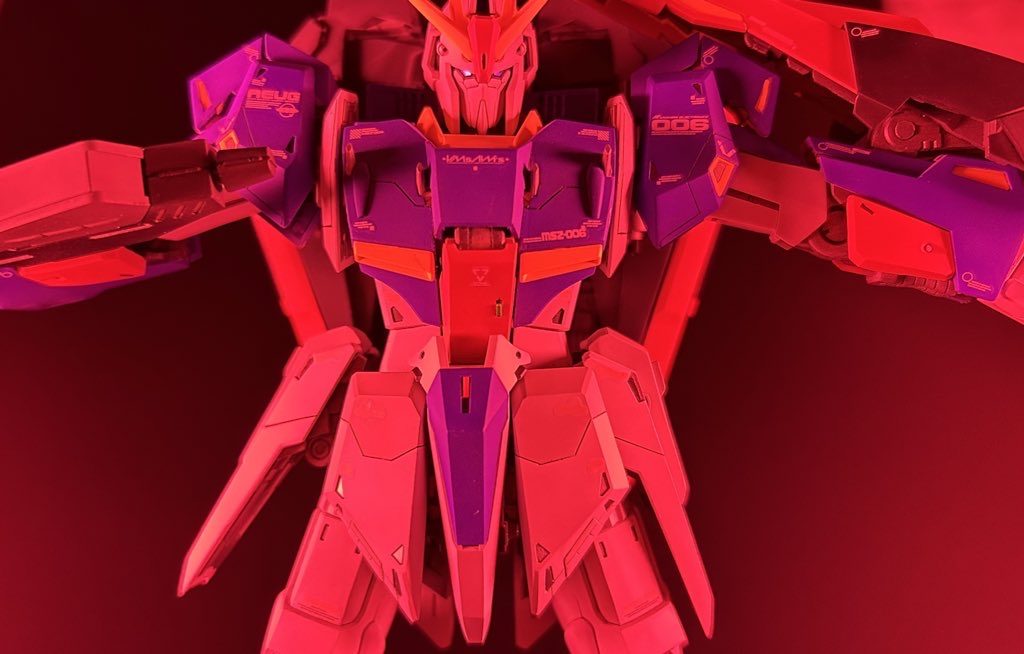 カミーユ「俺の体をみんなに貸すぞ!!」バイオセンサー発動をイメージしています