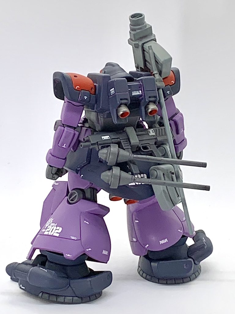 武器な砂トロのシュツルムファウストとF2ザクのマシンガンを使用。盛りました。