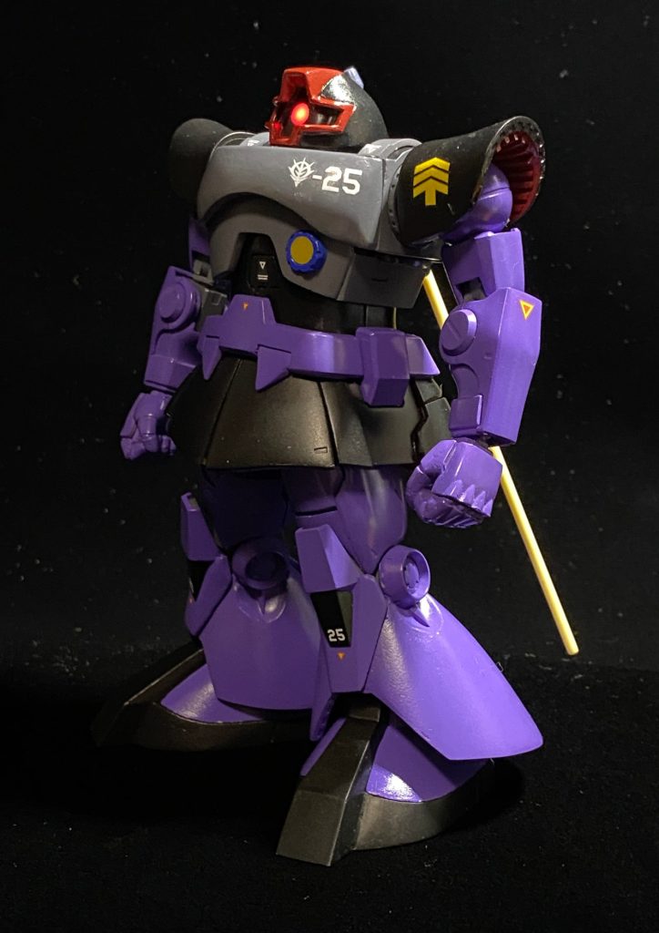 前回投稿させていただいた「ねんドム」をベースにしています。安彦良和さんのイラストのドムを目指しました。