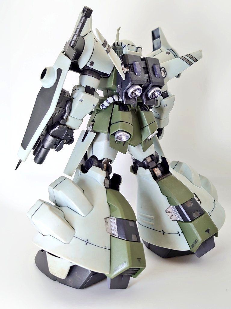 とくにこれと言ったカスタムはしていません初心に返って部分塗装のみです。