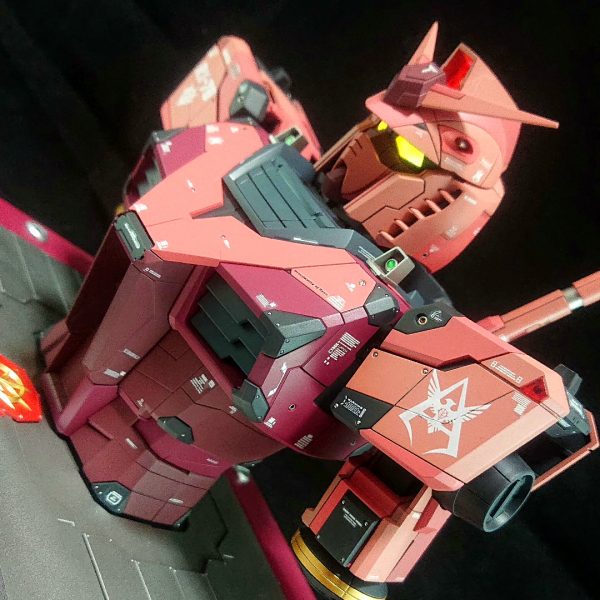 バストモデル キャスバル専用ガンダム