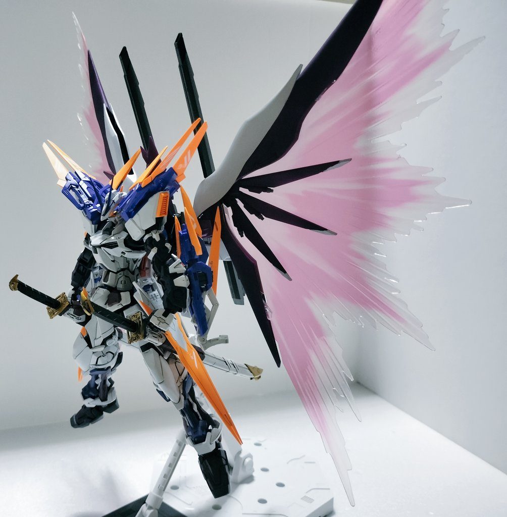 合体後のアストレイバイオレットワイバーン フルブラストモードプレバンのドラグーンベースあればもっとこういろいろポーズいけそうなきがします