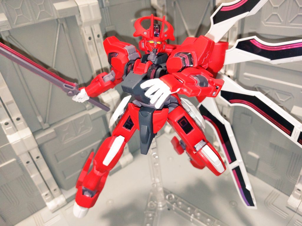 片翼状態(マリオネット)で斬りかかる!一番好きな形態です。