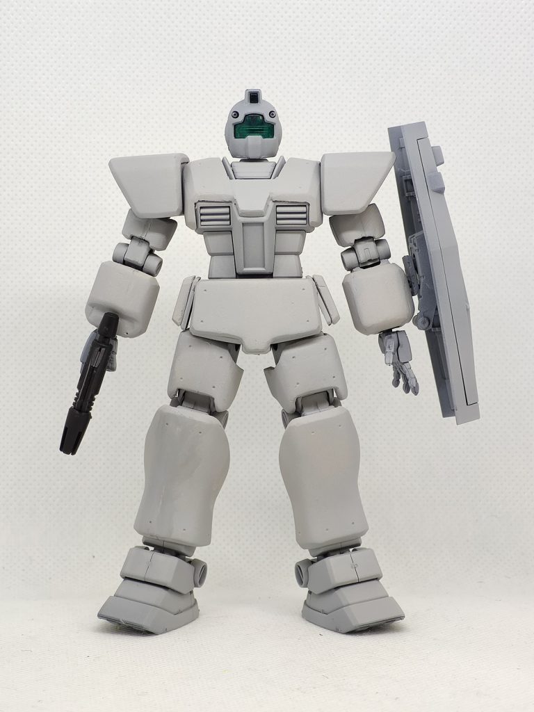 装甲追加後、グレーサフ塗装(右手が厚くてビームスプレーガンが持てない問題発生。そこだけ凹形状にしています。)