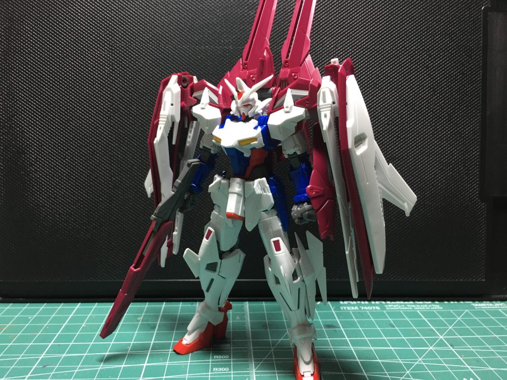 作品名：<p>次なる積み崩しはガンダムLOブースター。ジェミナスの余剰パーツも活かす予定です。これ以降はレオスやヴァイエイト、メリクリウス・シュイヴァンが出てますが、そろそろハイドラとグリープを………</p>