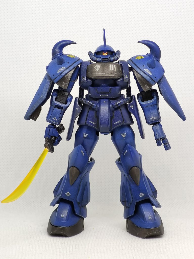 ヒートサーベルは使用キットがエコプラでクリアパーツじゃなかったためゲルググの薙刀のものを流用しています。なので色と形状が実際とは違っていると思います。