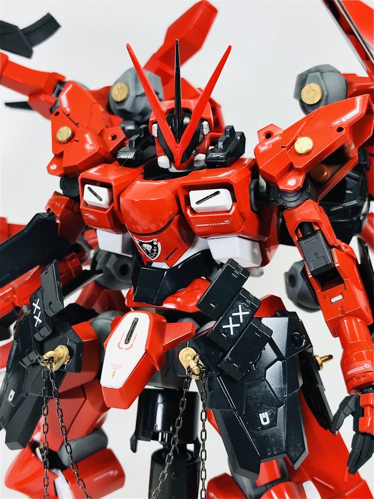 フロントアーマーにぶら下がっているチェーンがオシャレポイント⛓チェーンは以前、軍艦用に購入したものになります今回のミキシングも、ザウォートと30MMのパーツを改造や接着などはほぼ無しで取り付けているので…