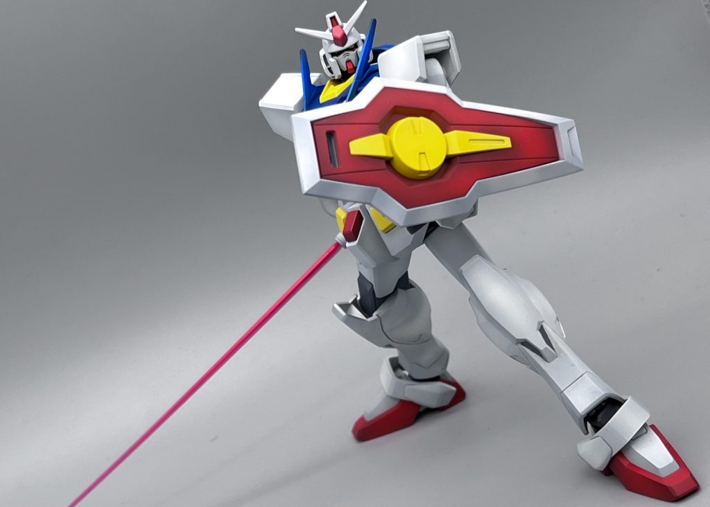 色変更箇所はカメラ、胴体、シールドだけです。