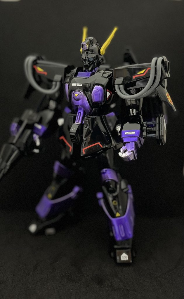 水転写デカールはキットに付属していた物をそのまま使用しております。わたしが購入した物が比較的最近再販されたものだったためか劣化は特に無く普通に使用できました!(それでも5、6年くらい前の物だとは思いますが…)