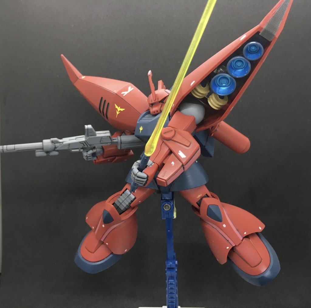 MGサイズで迫力あるビーム・ランサー。当然連結状態にできます。