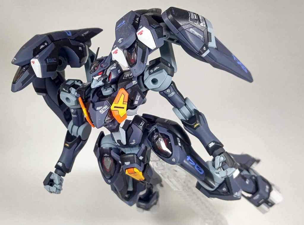 ガンダム・ファラクト–2枚目/制作者：いやほん