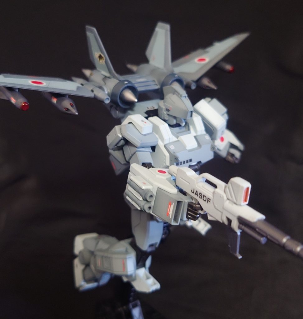 実際、こんなんで揚力を得られているか怪しい感じもしますが…