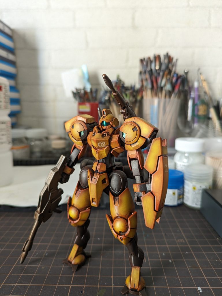 ウェザリングカラーの加減がわからず、各部バッキバキに割れてますが、ダメージと割り切って放置。