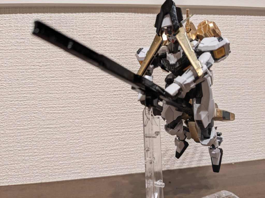 キャリバーン作って皆さんやってますが、やっぱり箒乗りはこれかなと。前のライフル+開放八卦炉と合わせて「彗星！ブレイジングスター！！」のイメージで作りました。