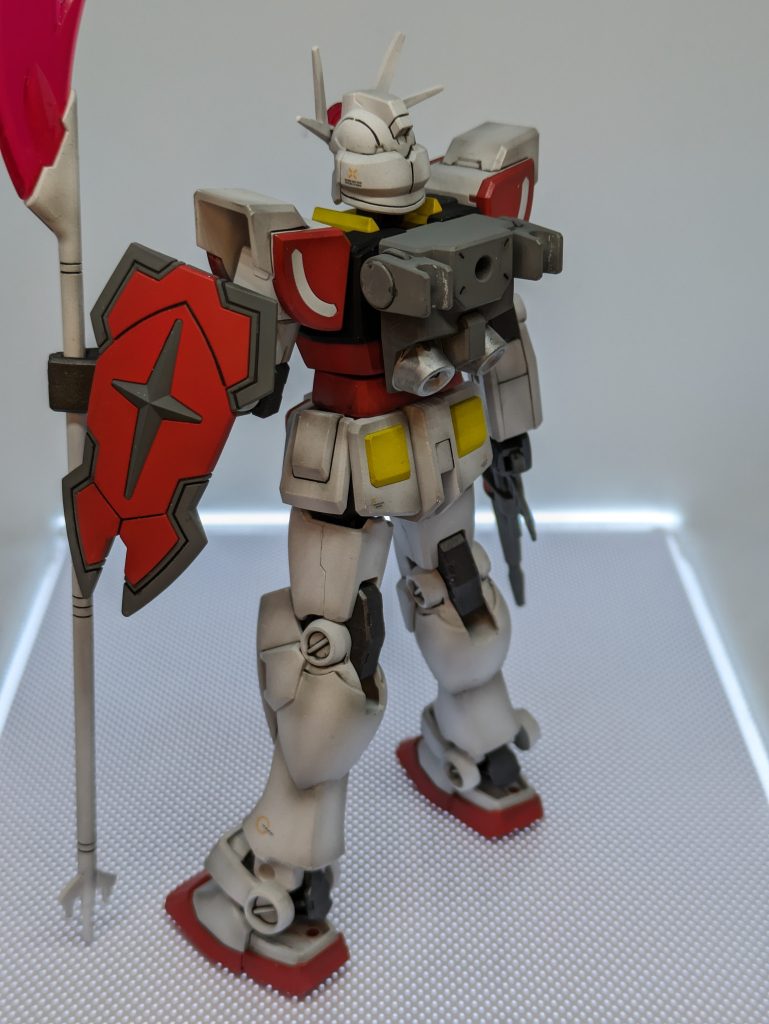 後ろから。バーニアはシルバーの筆塗です。