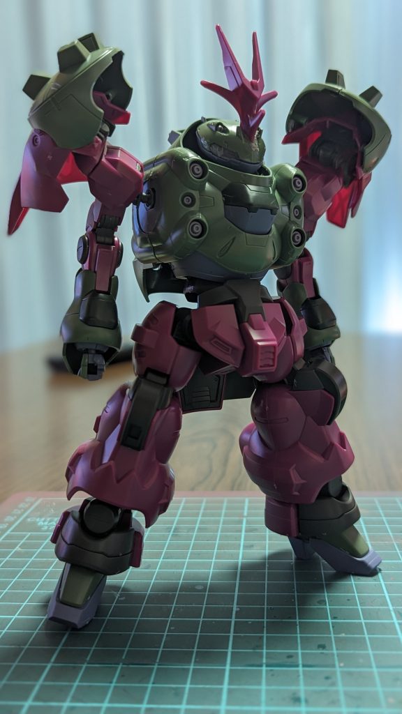 初手はスカスカ状態でした。