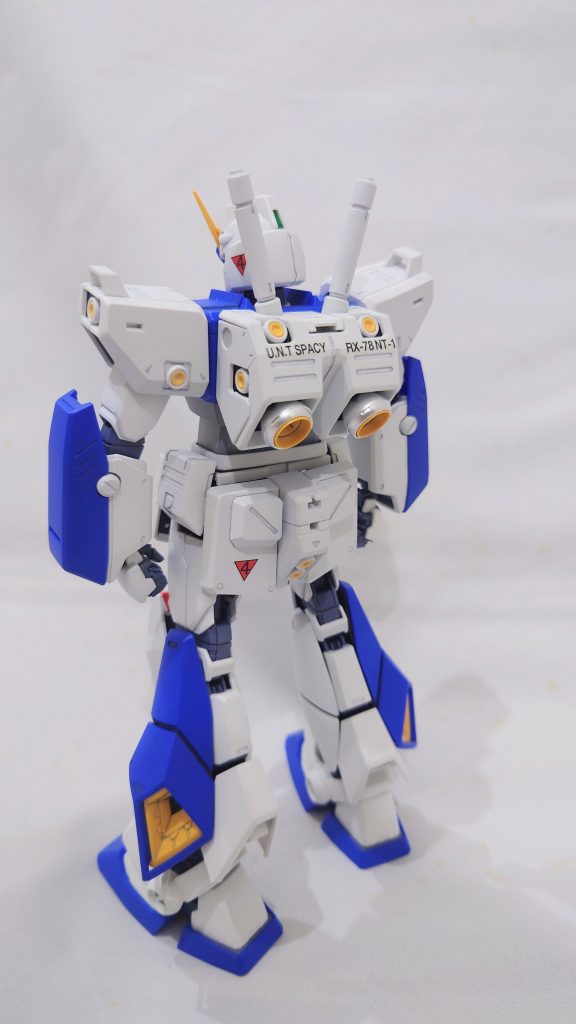 背面はデカール貼りだけで何もいじっていません。