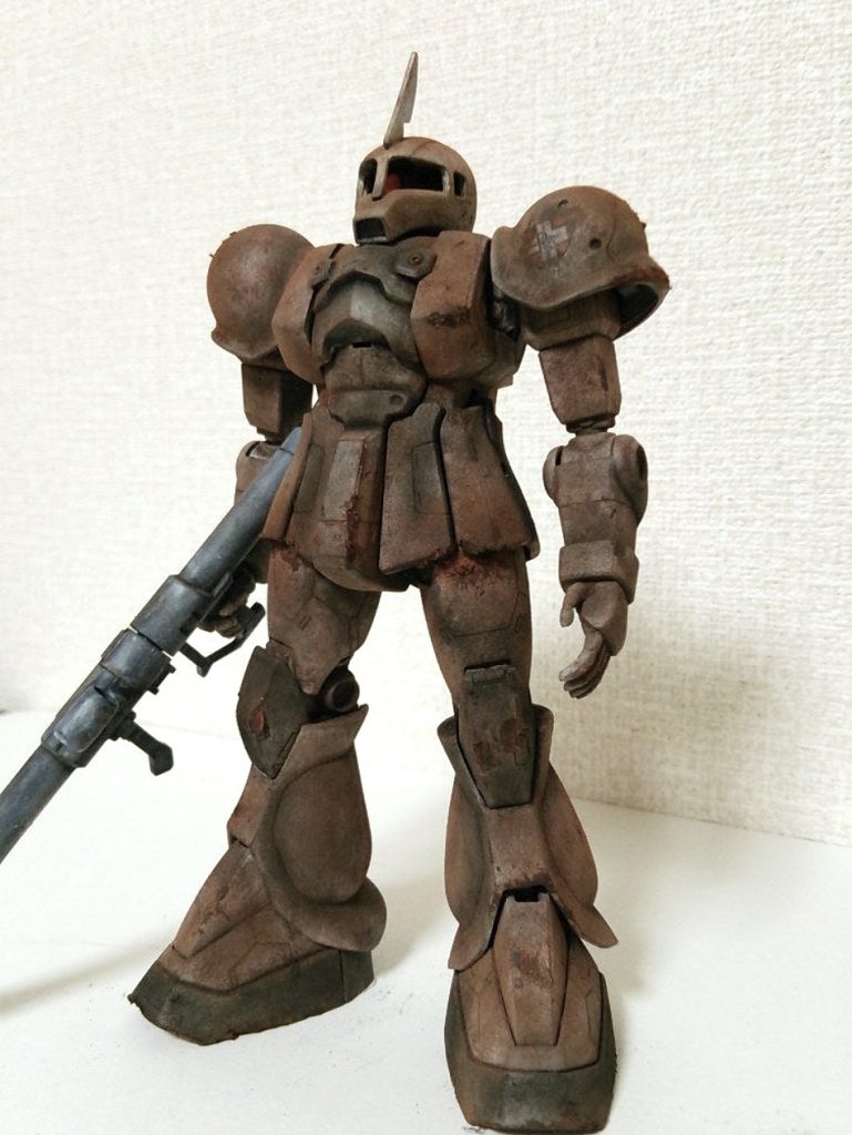 先にレッドブラウンと焼鉄色でひたすらドライブラシ。その後パステル。一部ダメ痕加えています。その後は暫くこの錆色で飾っていました。