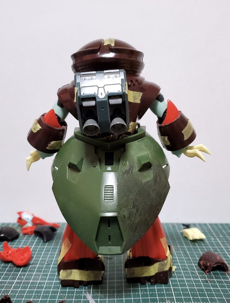 MGゲルググの余った方のスカートを使えないかなぁ~とかなり迷走中w