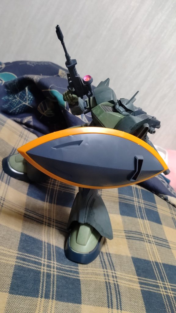 ビームライフルのスコープにはウェーブのHアイズを使用。