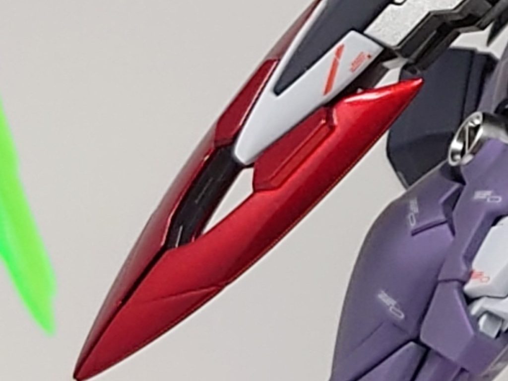 ホーネットはの先端のハサミはキャンディ塗装で仕上げて、アクセントを付けました。