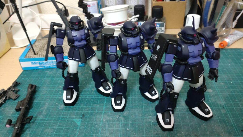 3体同時に加工するのに時間かかりました。甲部分可動と太もも3ミリ延長加工してます。これだけでスタイルがよくなったと思います。