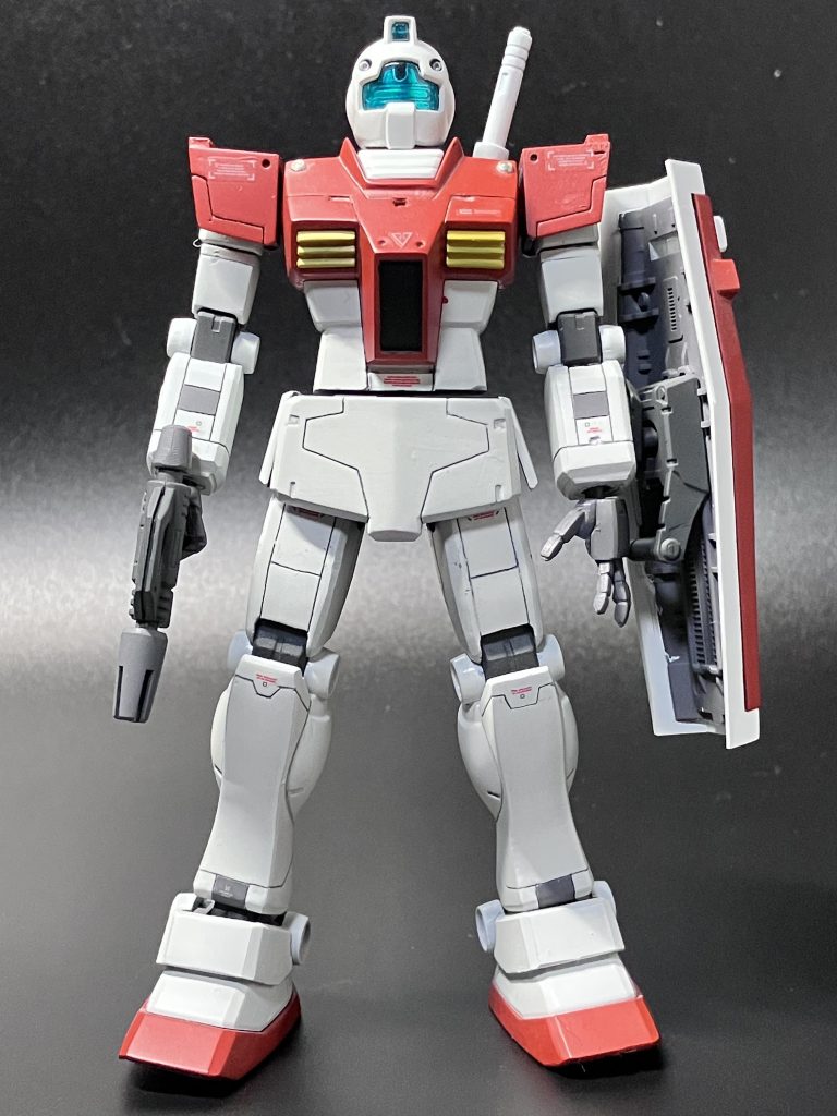 プロポーション変更はたしか上腕、スネ、モモ、胴それぞれ2mm延長だったかと……上腕に思いっきり跡残ってます。他、胴は削り込んでくびれさせてます