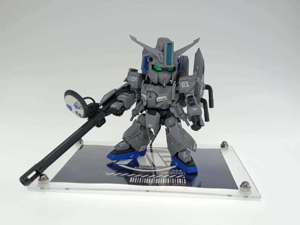 ダイソーの写真立てで、ベースも作成しました。ダイソーさまさまですね!笑