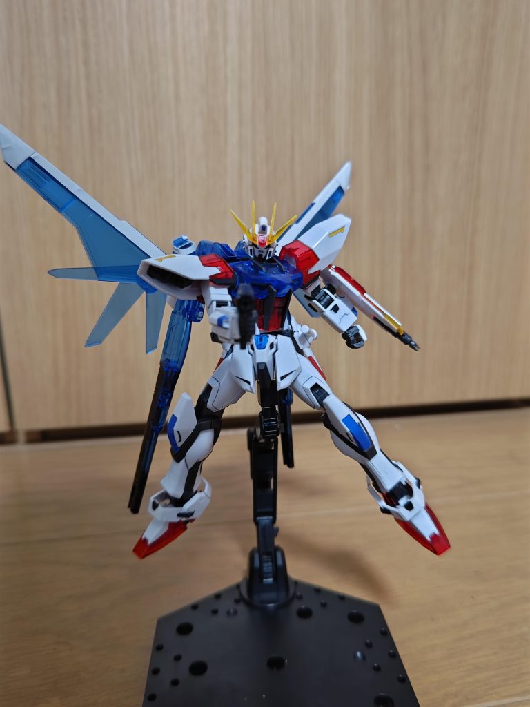 あんまり威力のないビームガンを撃つ！