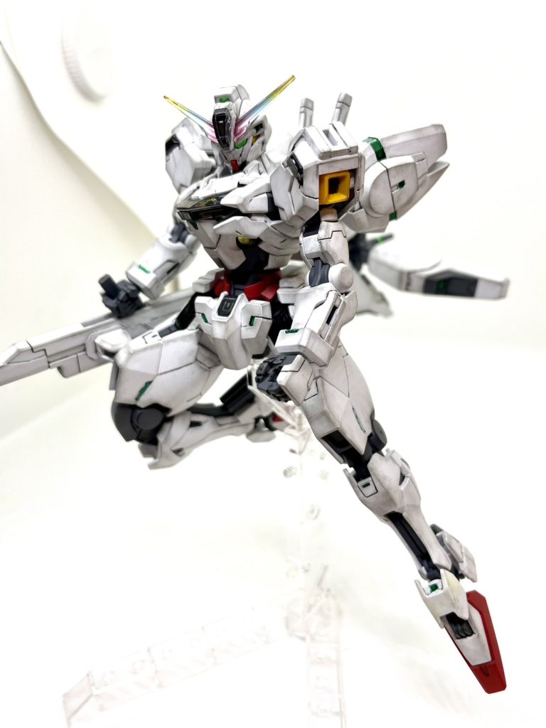 成型色です！エッジにウェザリングCセットのガンメタル色をつけました！