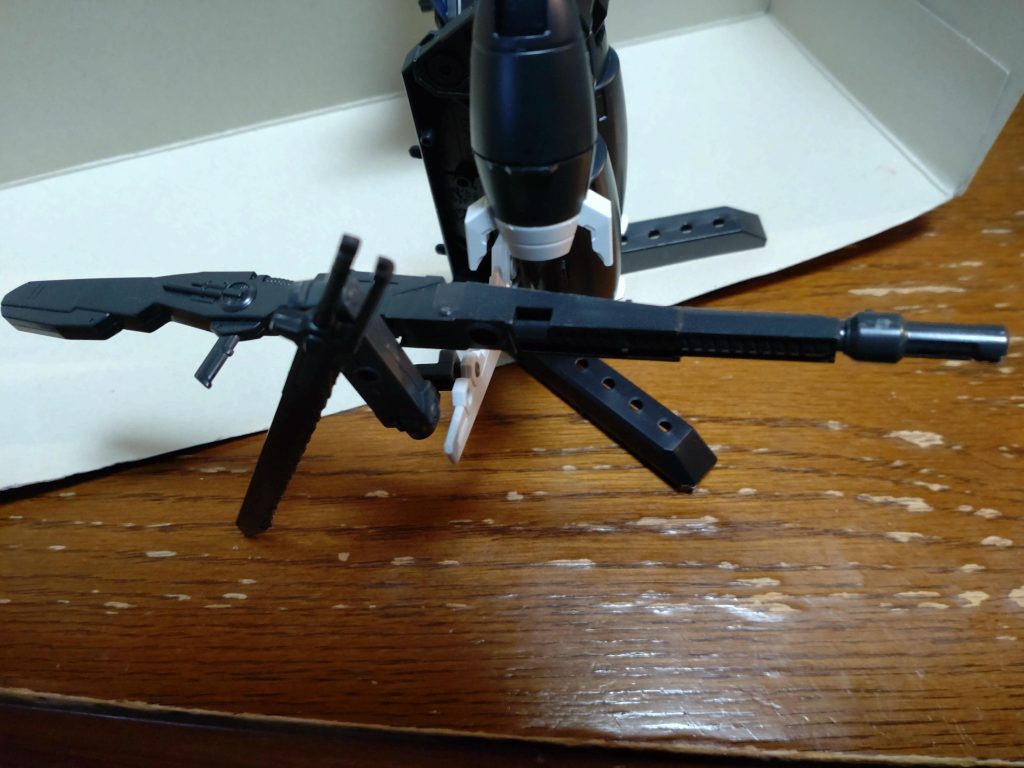 ロングレンジライフルジンが装備していた3発で弾切れになるやつと同じです。雑魚はこれで一掃。