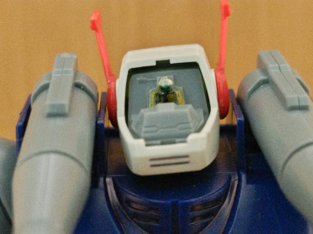 汚いけど、パイロットも塗りました😅