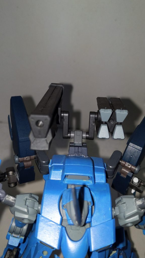 ビームキャノン&ミサイルランチャーザウォートヘヴィの武装をオプション扱いで標準装備。これによりザウォートレヴMark−Ⅱは近接格闘機体でありながら充分な火力も持ち合わせている。不要になればいつでもパージ可能。