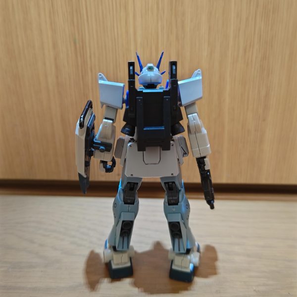 エイルリントガンダム(軽装備仕様)陸戦バージョンの装備が形になってきました！バックパックも陸戦と宇宙戦で変えます！（2枚目）