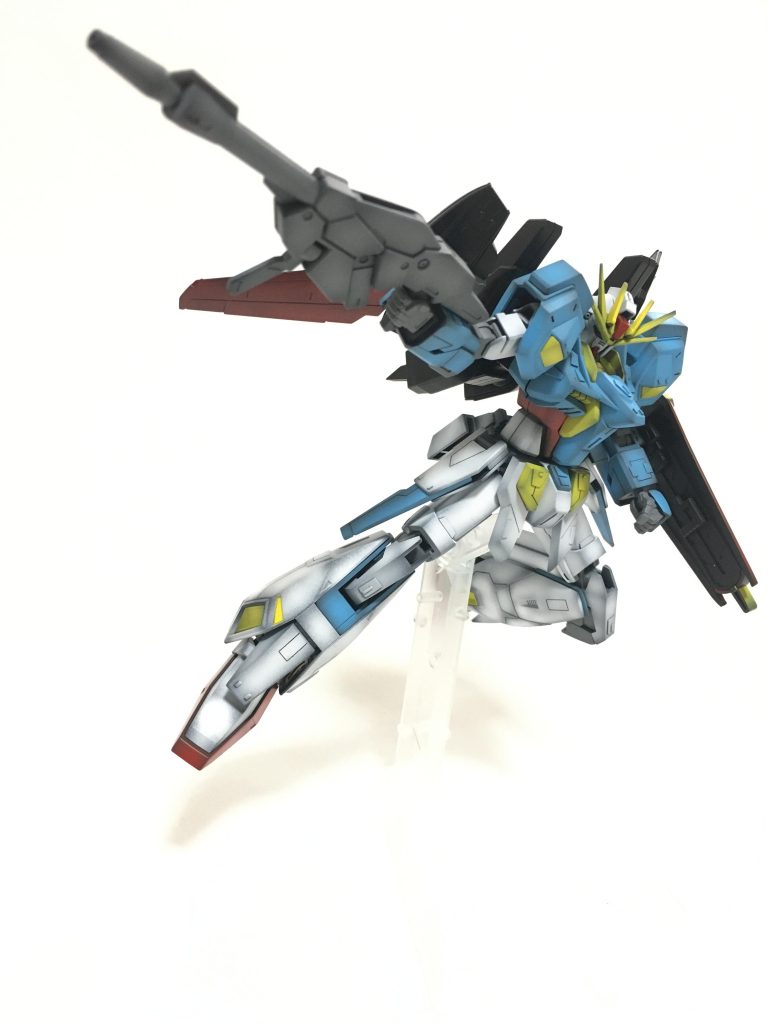 SEEDっぽいポーズ。今度の映画も楽しみですね。