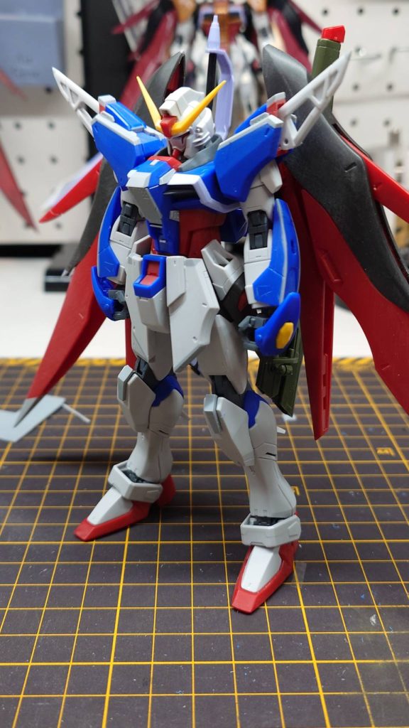 フロントスカートの形状が必要以上に大きく感じたので下部をカット+上部の形状変更をしてます各部延長とシャープ化、腕部分のエッジが立つように形状変更しています