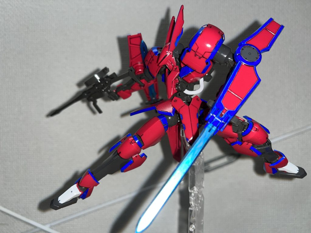 身体を捻って後方へ射撃!