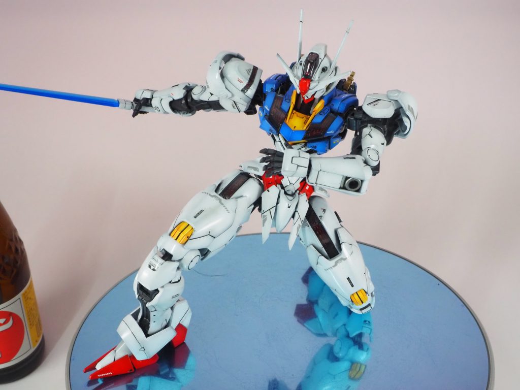 肩部の引き出しもグリグリと動きます。