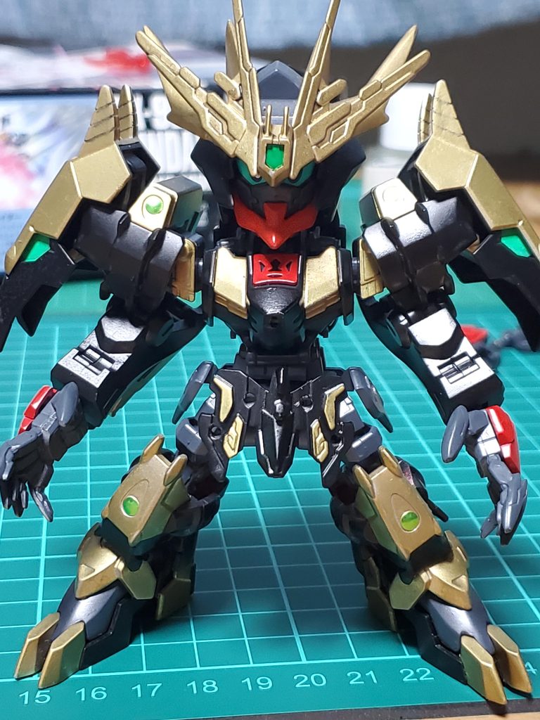 SDならではのギミック、鎧換装!黒龍の鎧を装備しました❗この状態ではパワーと防御力が上昇し、相手を正面から粉砕します!