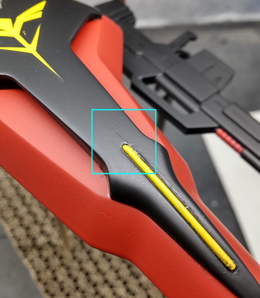 おまけに最終のつや消し吹いたあとにこんなところにデザインナイフの傷を発見するし…ここはUVクリアパテで埋めて再度つや消し吹きました。最後までこのパーツに苦しめられました(；´Д｀)