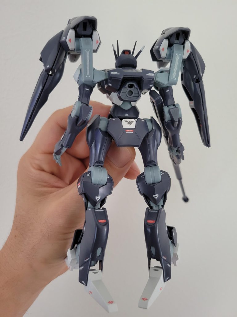 背面(バーニア、ガンビットなし)元キットの良さでしょうか。デカールだけでもだいぶ良くなるものですね♪