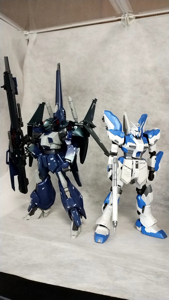 着地点はだいぶズレましたが…スゲー悪役キャラが誕生いたしましたぜ…Hi-ν相手でもウミヘビやクモの巣使って攻撃しそうですぜヤザンの伯父貴動けんよアムロぉっ❢