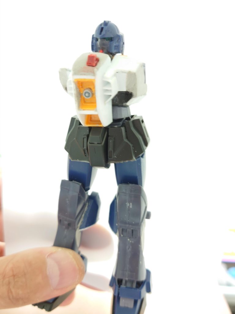 旧キッドサイコガンダムのマスクをマーク2へ移植とスネを移植。胸パーツはプラバン整形とパテで調整。脚のフィンなどもパテ及びプラバンです。