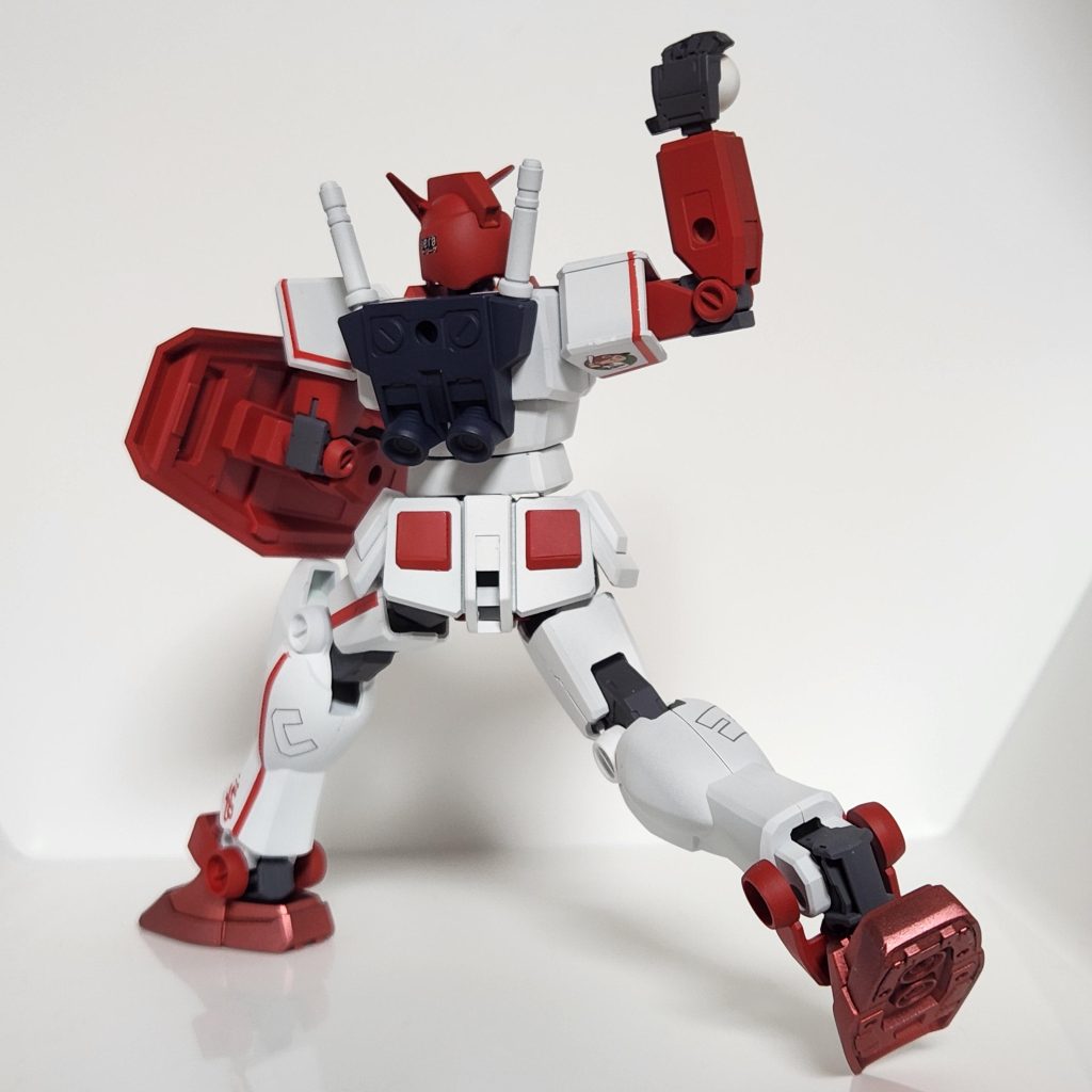 バックショットです。右手のボールを持たせるのに苦労しました。