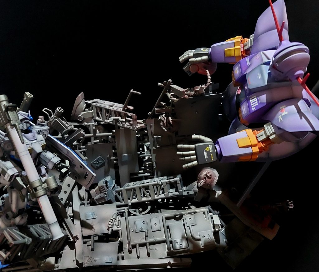 この組み合わせは最強と言って良いですよね🎵あっガンダムとジオングとデブリの組み合わせです‼️パイロットは誰とか気にしないで☺️各自御想像してください‼️レッツ妄想❗