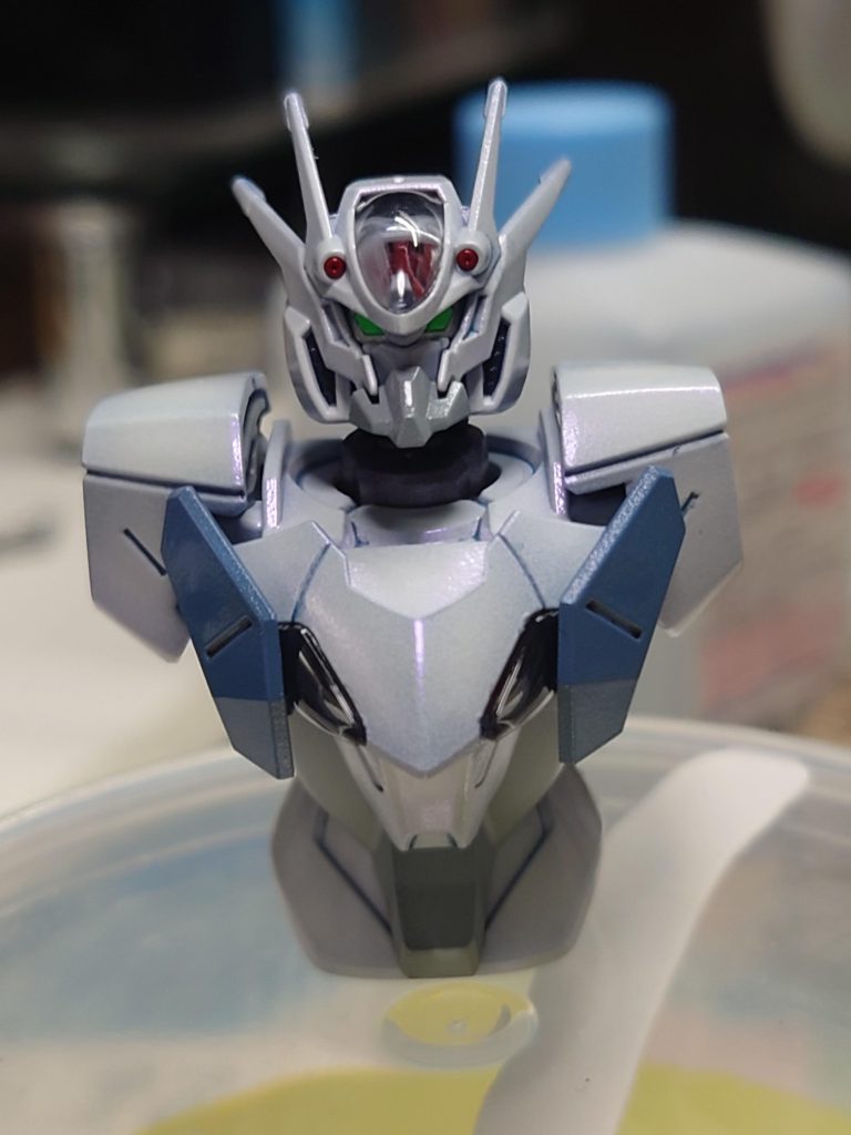 塗装ハゲに気を付けながら組み立て中。